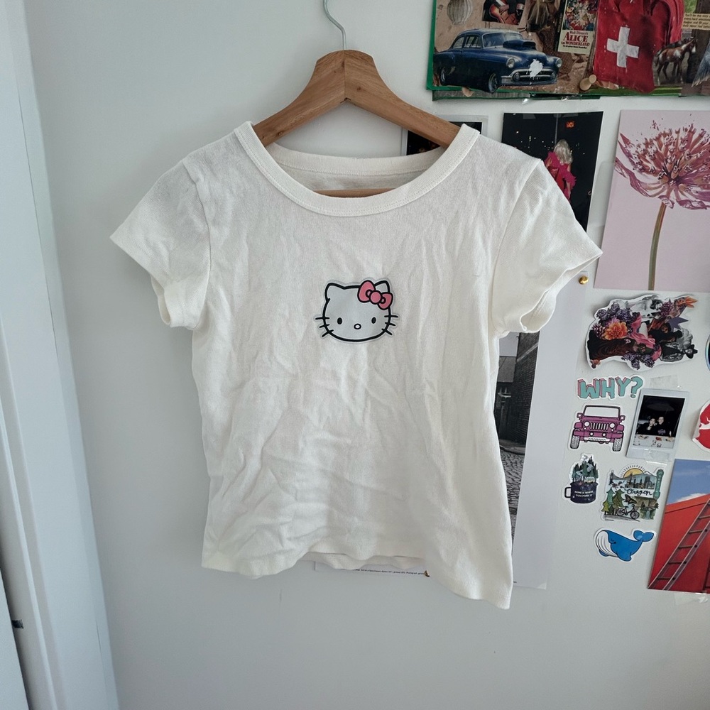 RARE EXCLUSIVE Hello Kitty x Brandy Melville t shirt
